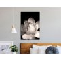 Taulu - Delicacy of Petals in Nature (1-part) - Flower in Black and White