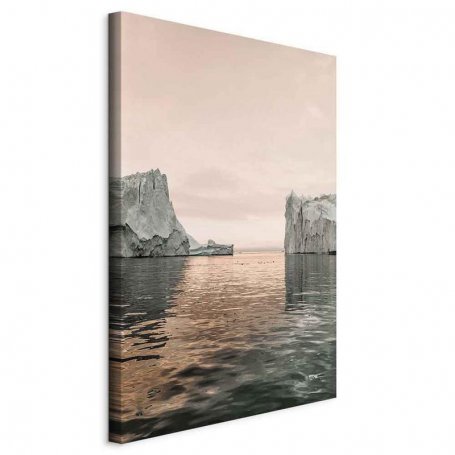 Taulu - Ice Statues (1 Part) Vertical