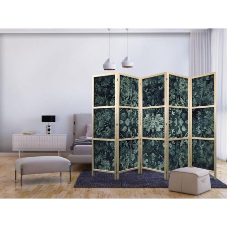 Japanilainen sermi - Oriental Pattern Carpet - Emerald Ornaments and Worn Patterns