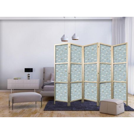 Japanilainen sermi - Illustration - Yellow-Blue Airplanes Against a Blue Sky