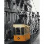 DIY kangas maalaus - Tram in Lisbon